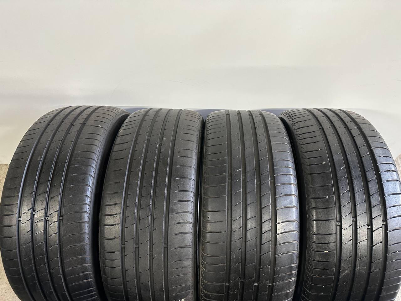 Шини Kumho Ecsta HS51 215/45R16 86H