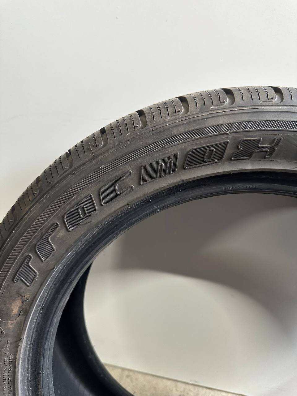 Шини Tracmax Ice-plus s210 205/50R17 93V