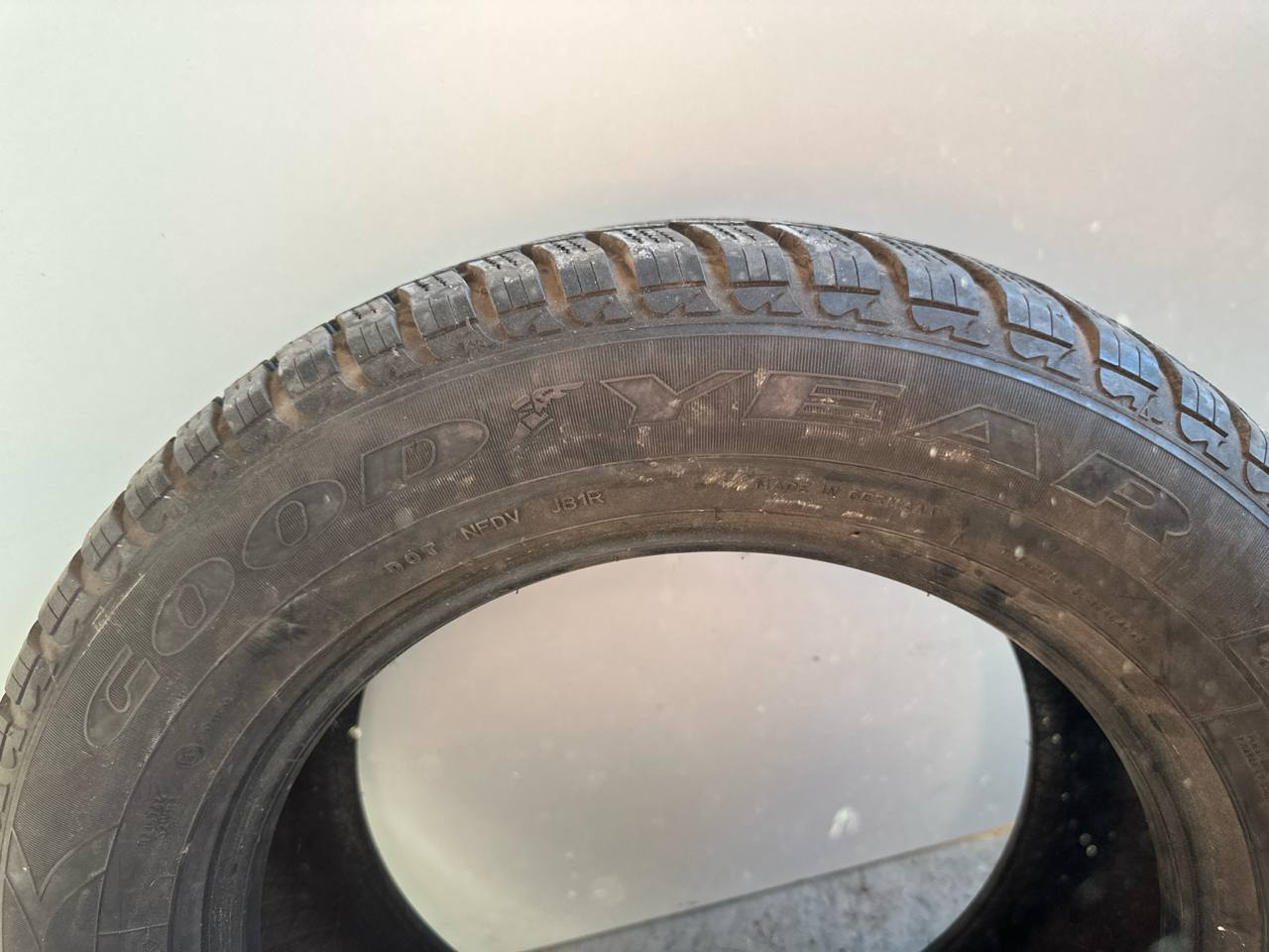 Шини Goodyear UltraGrip Performance RunFlat 245/55R17 102H