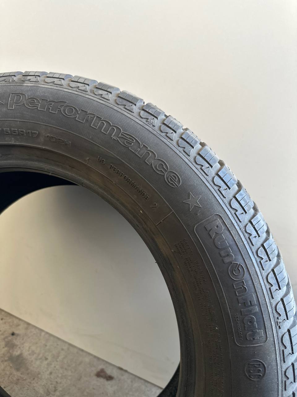 Шини Goodyear UltraGrip Performance RunFlat 245/55R17 102H