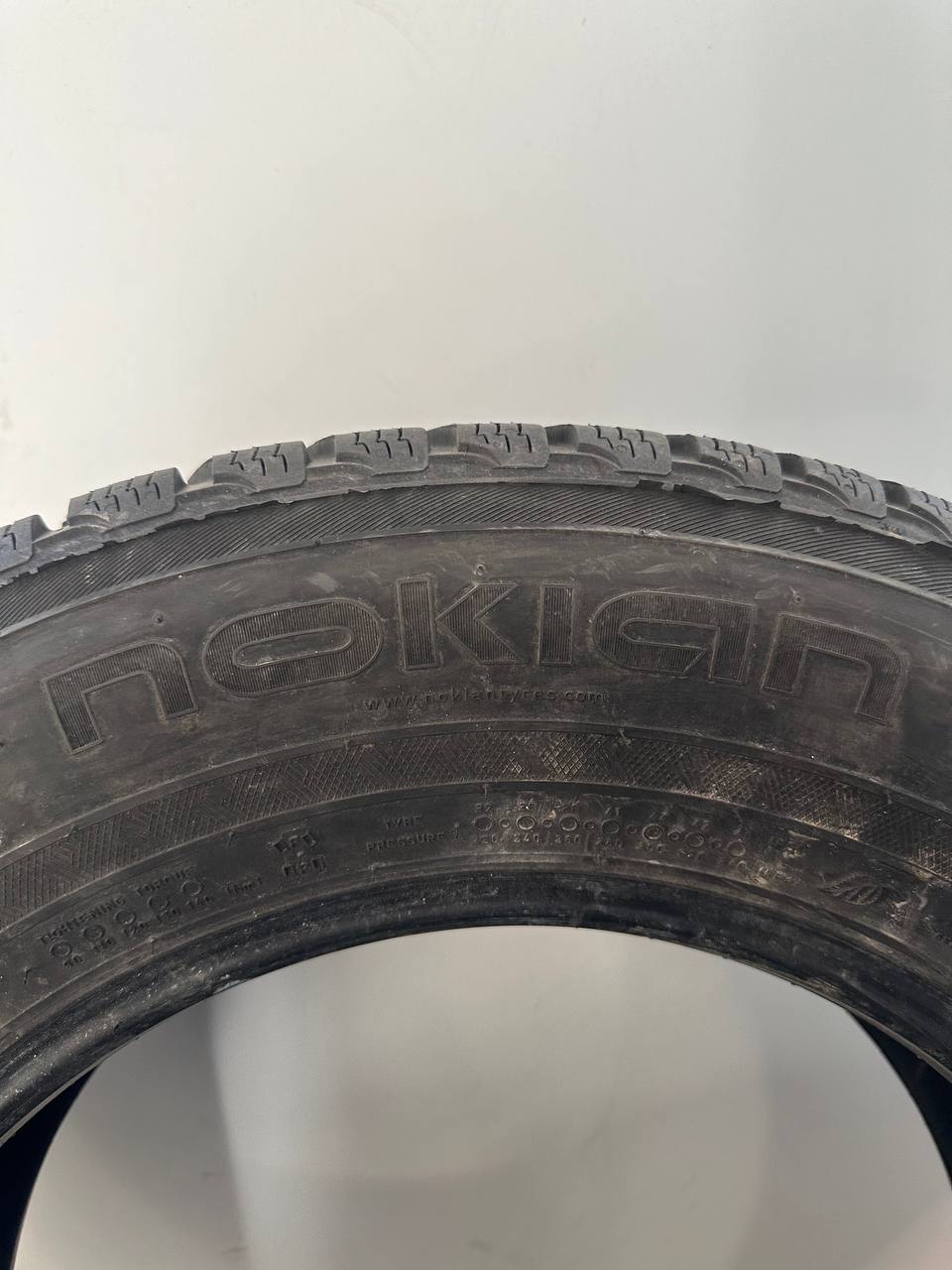 Шини Nokian WR SUV 3 215/70R16 100H