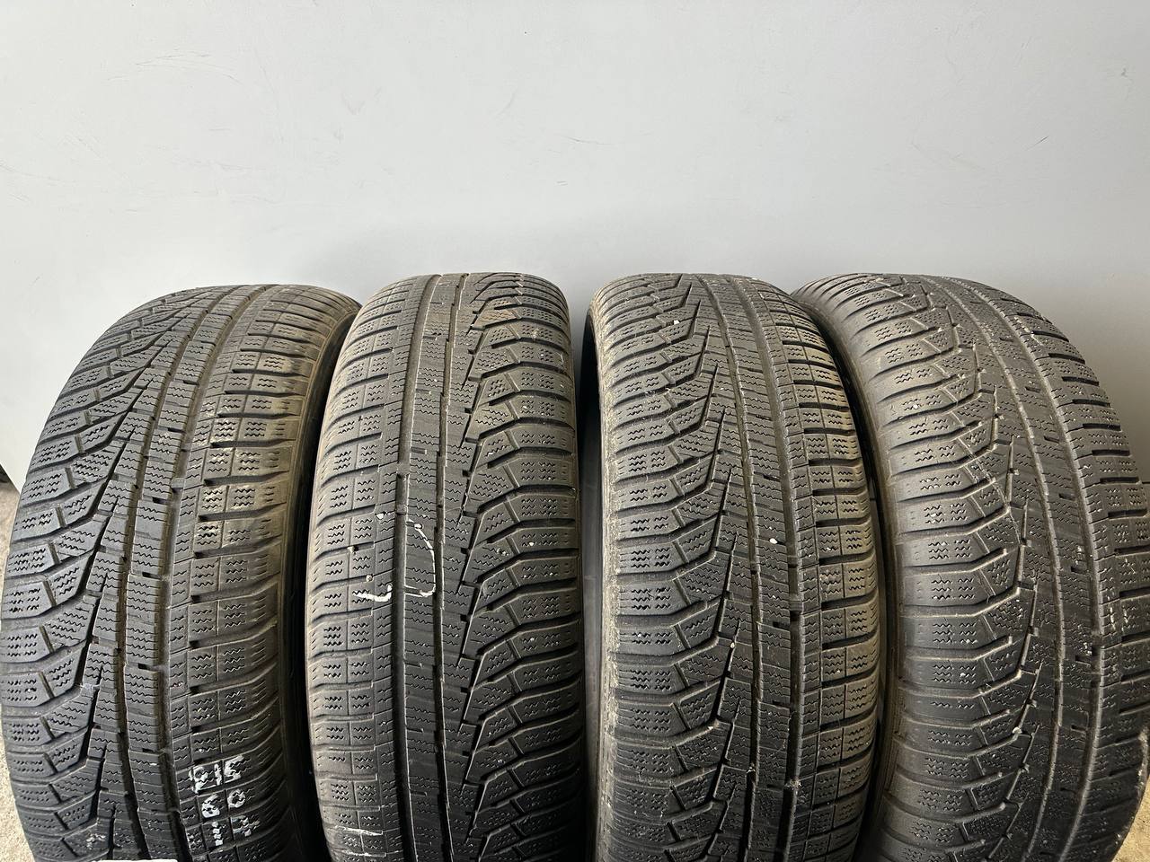 Шини Hankook Winter i*cept evo 2 215/60R17 96H