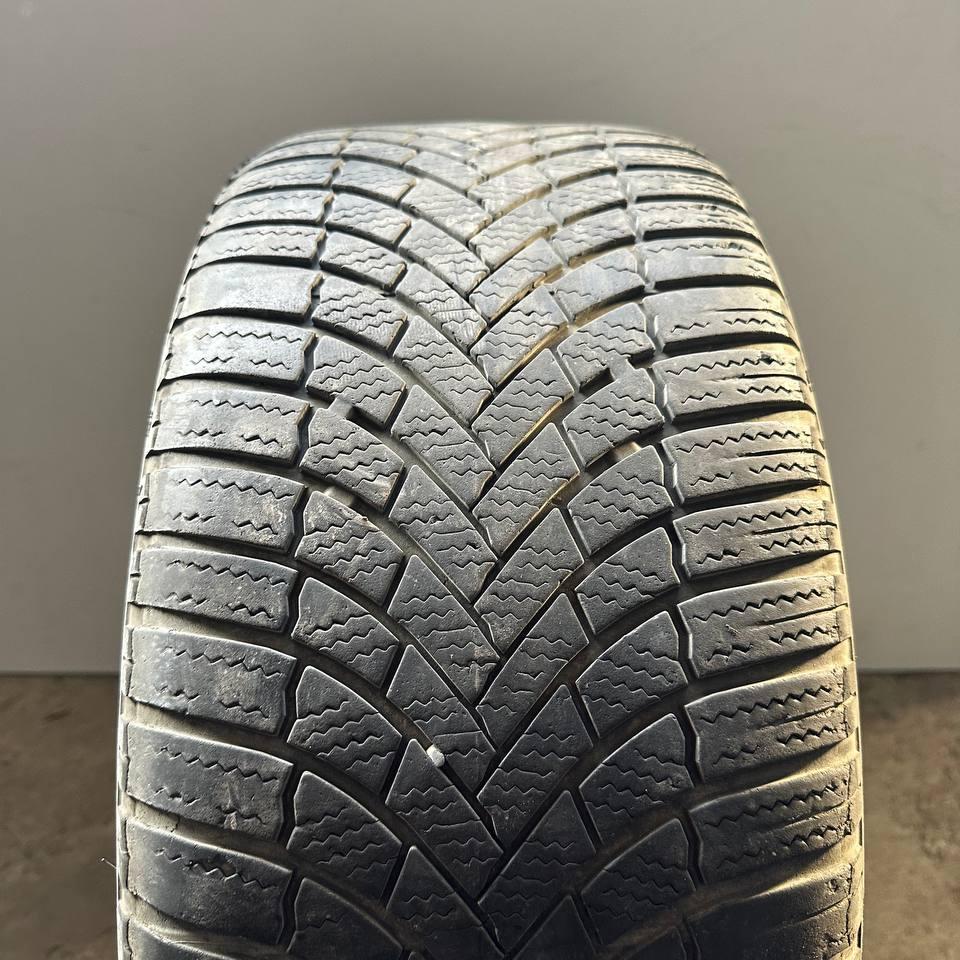 Шини Bridgestone Blizzak LM005 235/45R17 97V