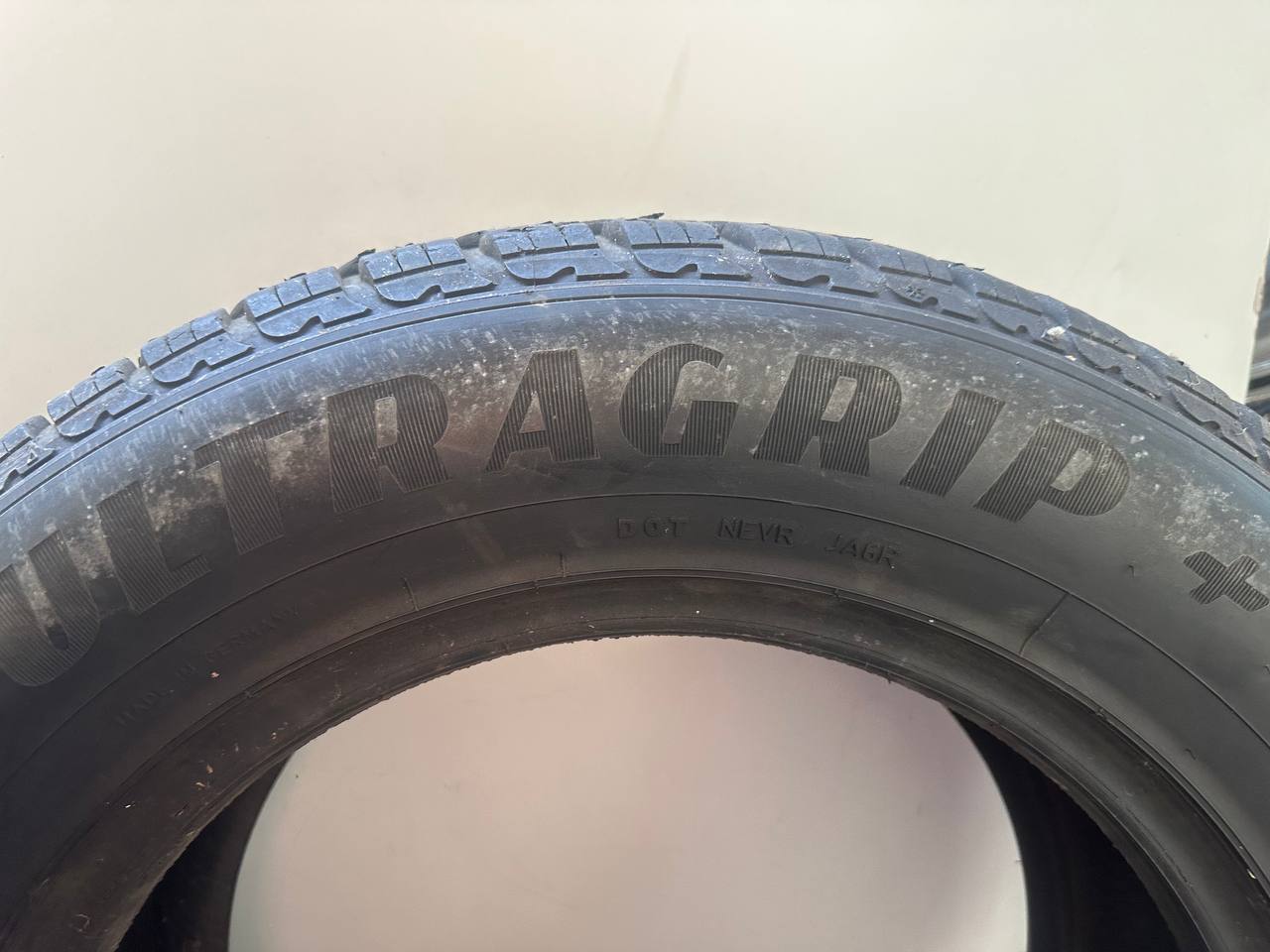 Шини Goodyear Ultragrip suv 255/60R17 106H