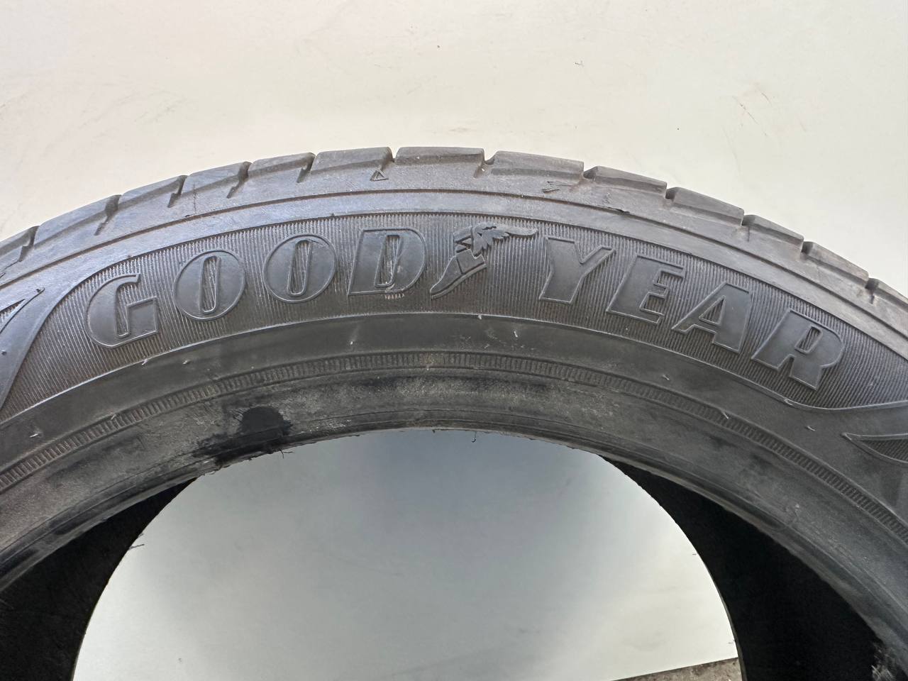 Шини Goodyear Assurance MaxLife 215/50R17 95V