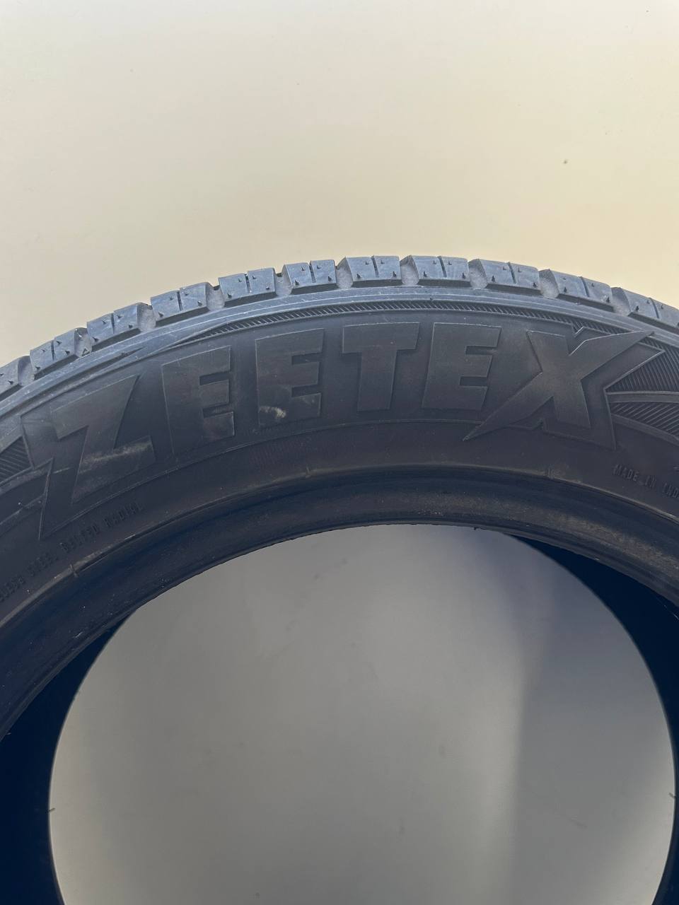 Шини Zeetex HP1000 215/55R16 97W
