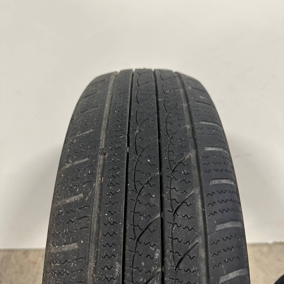 Шини Tracmax Ice Plus s210 175/60R15 81H