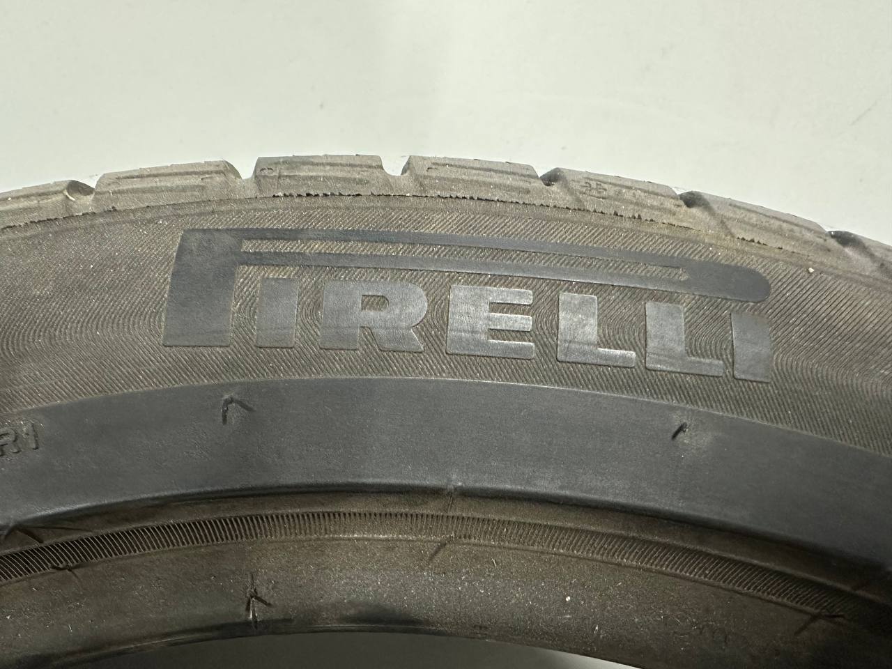Шини Pirelli Sottozero 3 275/40R18 103V