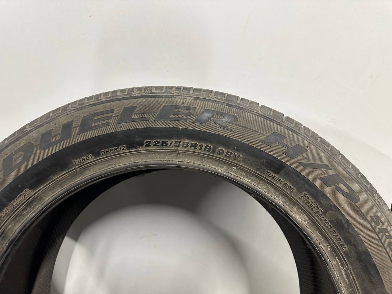 Шини Bridgestone Dueler H/P Sport 225/55R18 98V